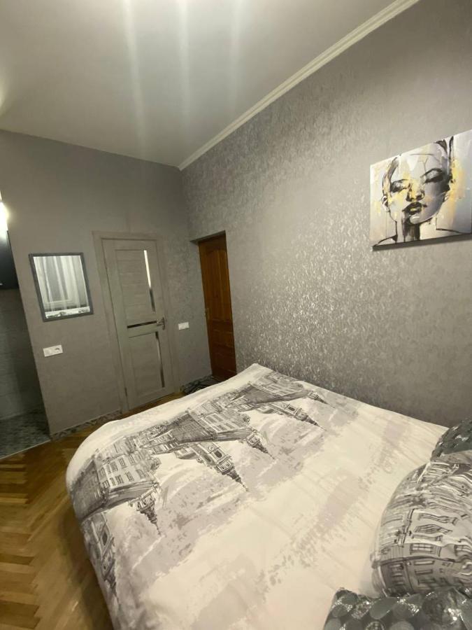 Апартаменти На Вул. Підмурній Lviv Exterior foto